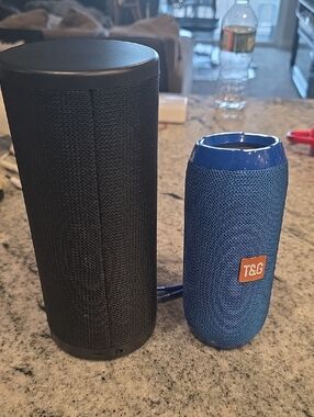 T&G Portable Bluetooth Speaker in Blue with Leather Logo Patch